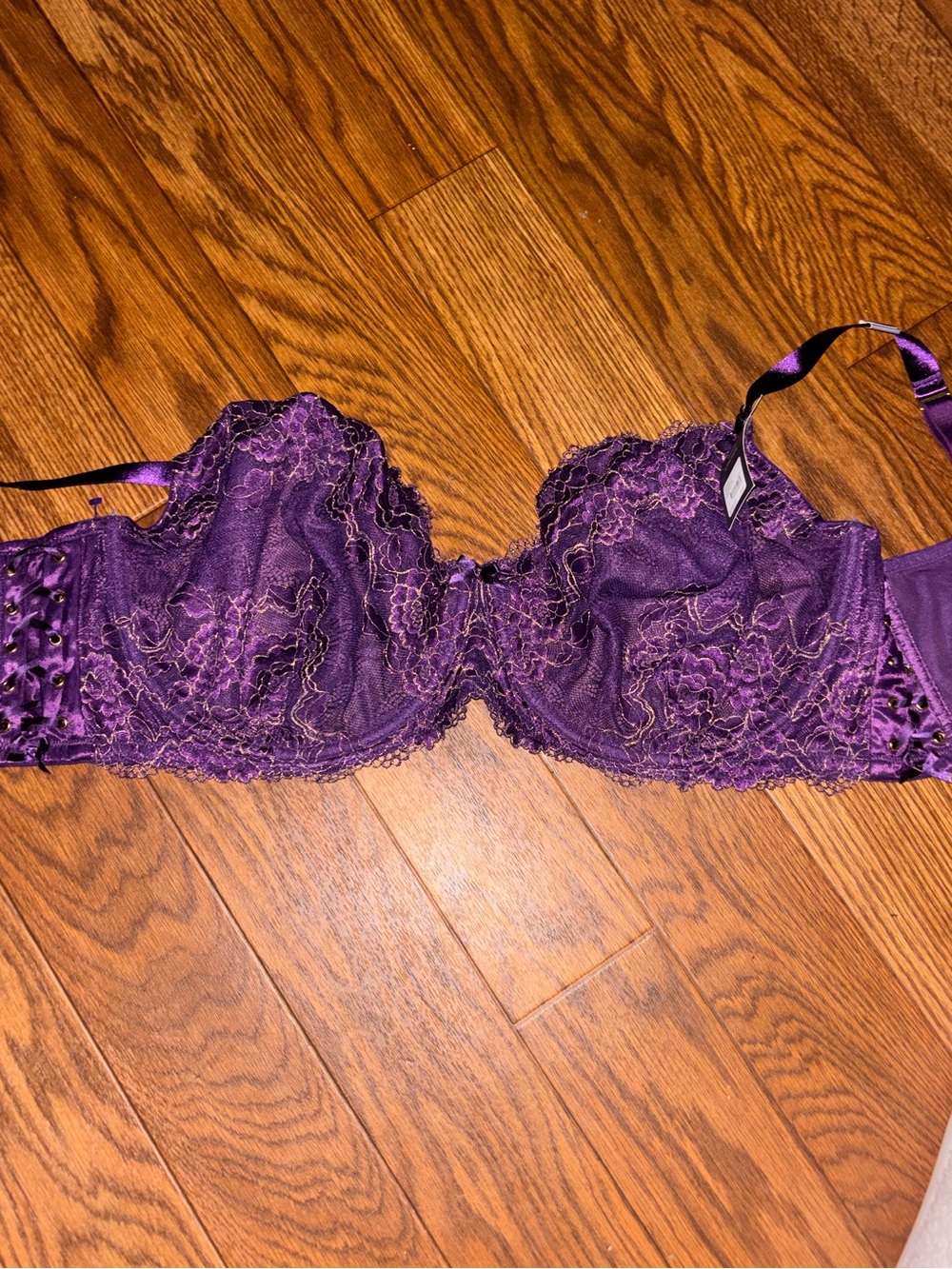purple Cacique balconette bra with gold embroidered lace 44h new with tags